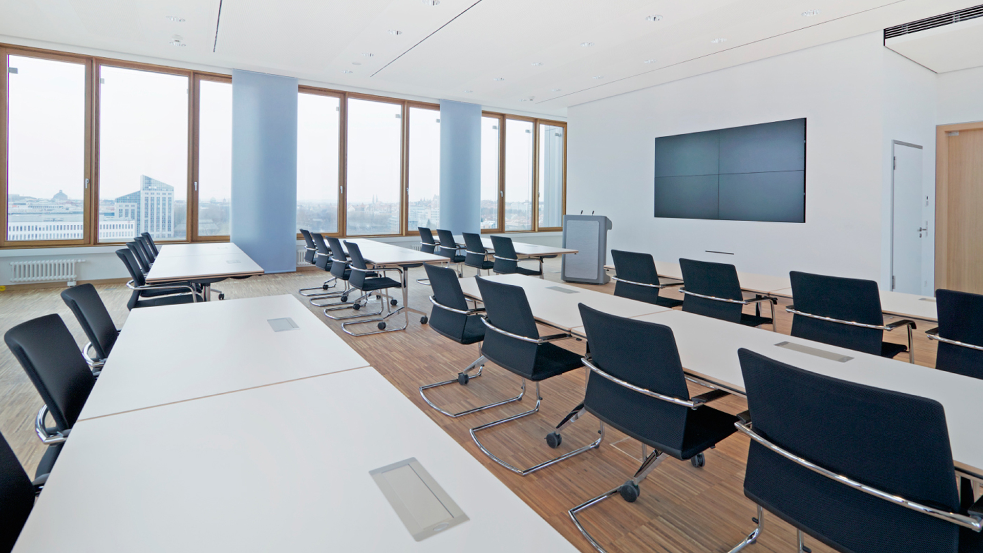 Tullnau Tagungspark - Conferences, events - Conference rooms in Nuremberg - Conference rooms directly at the Wöhrder See - equipped with state-of-the-art technology, meeting rooms, seminar rooms, seminars, event rooms, event location, B2B events, catering